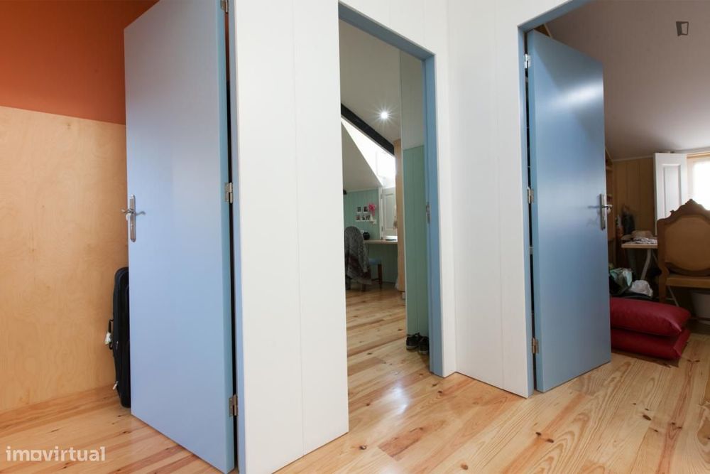 Quarto - localizado em Paranhos Porto