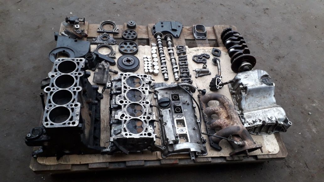 Головка  1.8 ADR AVT AEB AGA блок двс 1.8 2.4 коленвал, VW  B5. AUDI