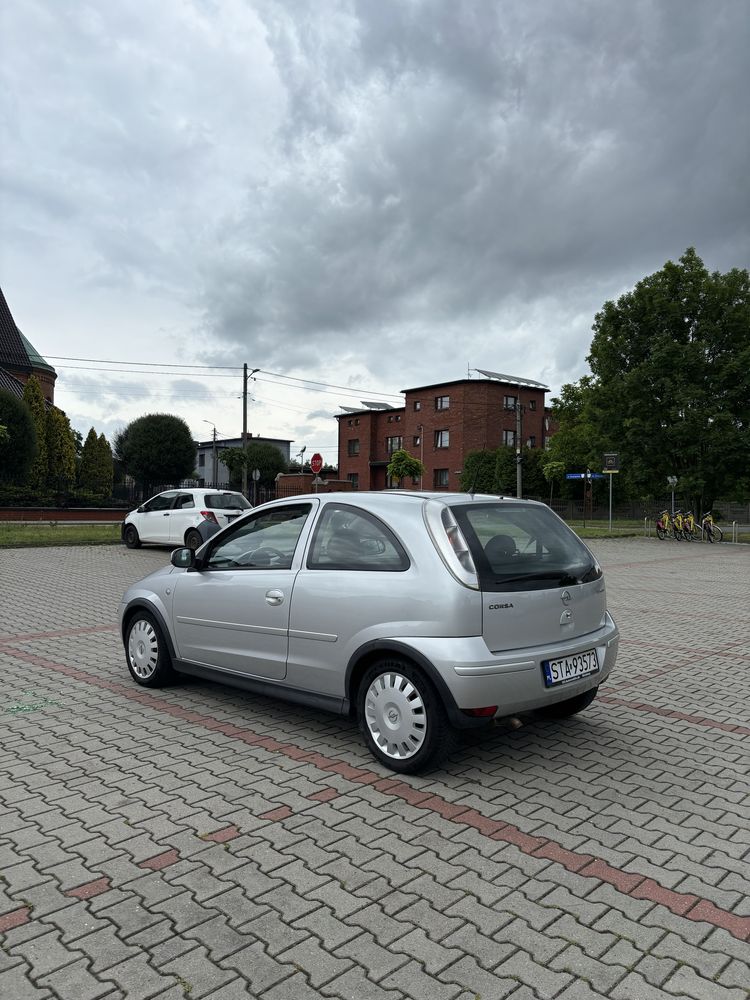 Opel corsa 1.2 automat