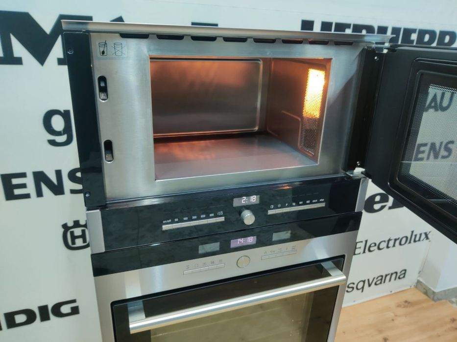 Шикарний чорний комплект SIEMENS™ Духовка та мікрохвильова піч. Ідеал