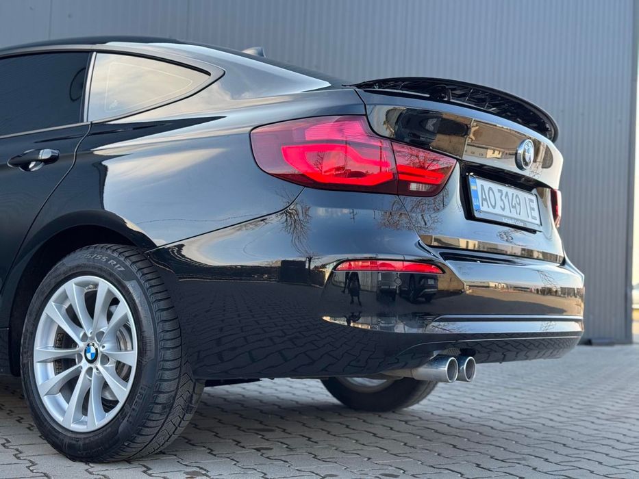 Автомобіль BMW 320d GT 2020 року