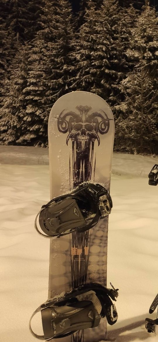 Deska snowboardowa + mocowania