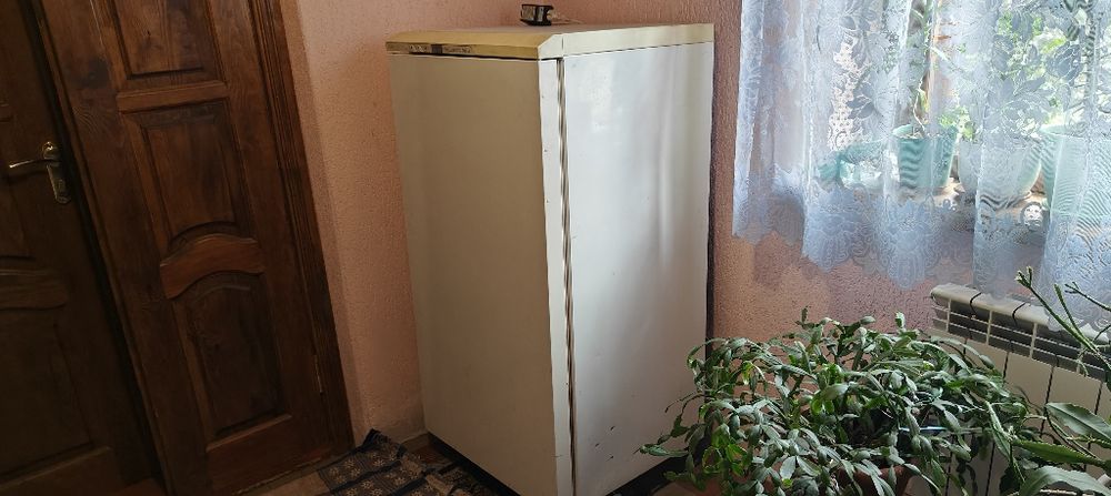Морозильна камера АЕG