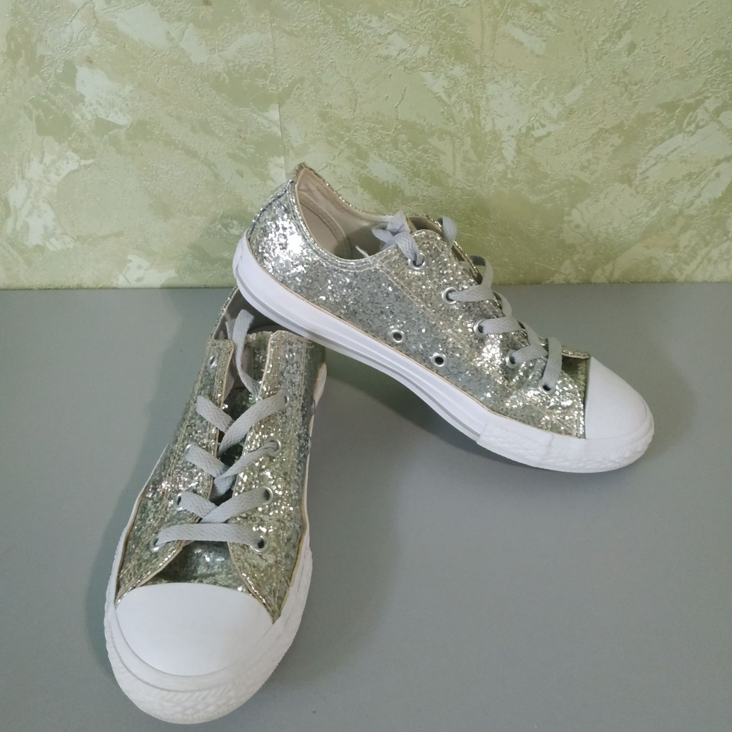 Кеды   Converse для девочки на ногу 21.5 см