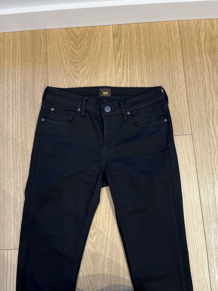 Lee czarne spodnie jeans roz W 28, S