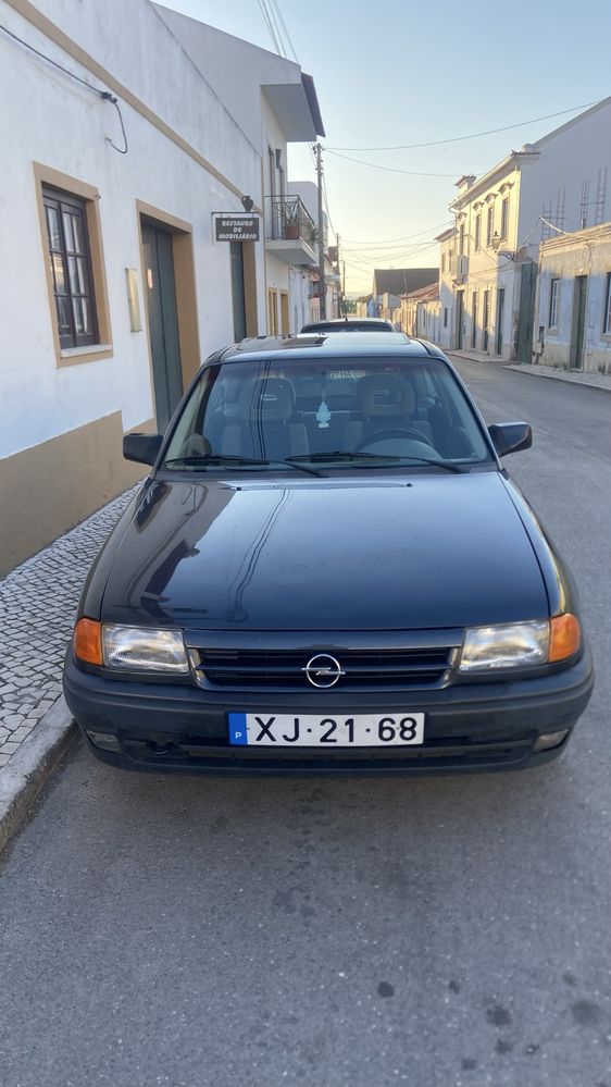 Opel astra F 1.4 GT