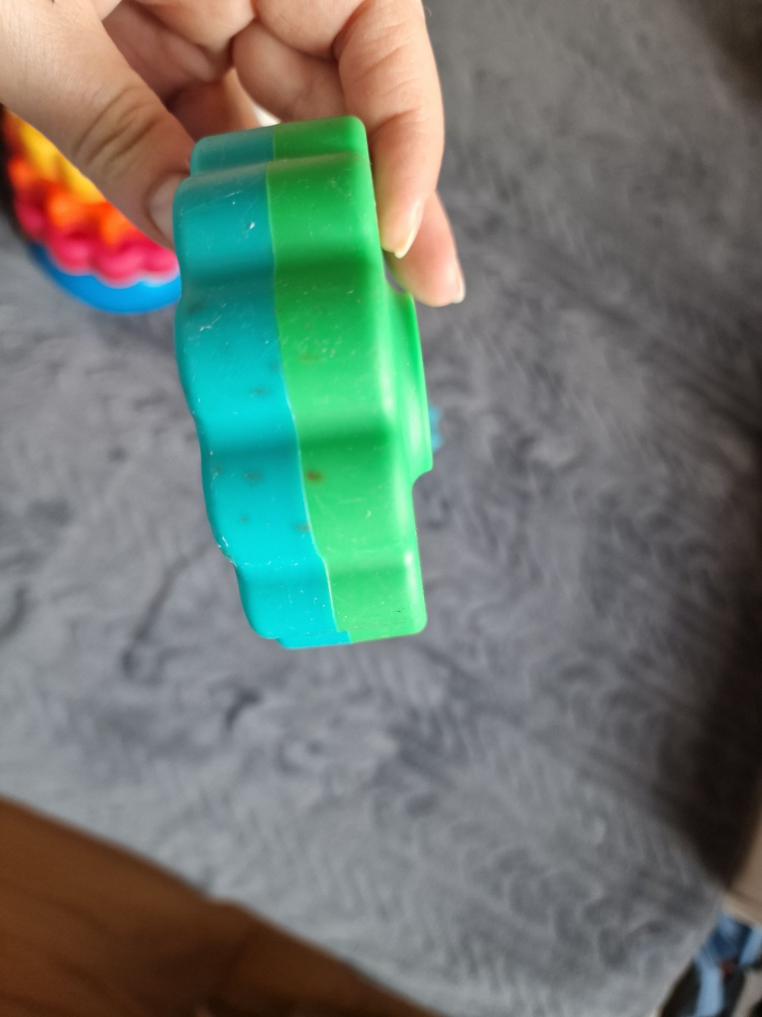 Fat brain toys zakręcona wieża spin again