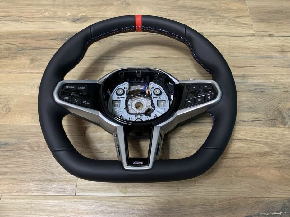 Оригінальне М кермо руль BMW G70 G60 G30 G20 G05 I4 IX I7 I5 г30 г70
