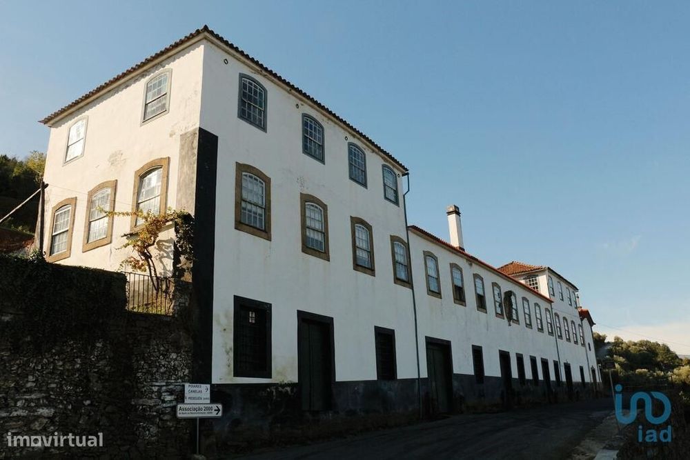 Quinta T14 em Vilarinho dos Freires de 1424,00 m2
