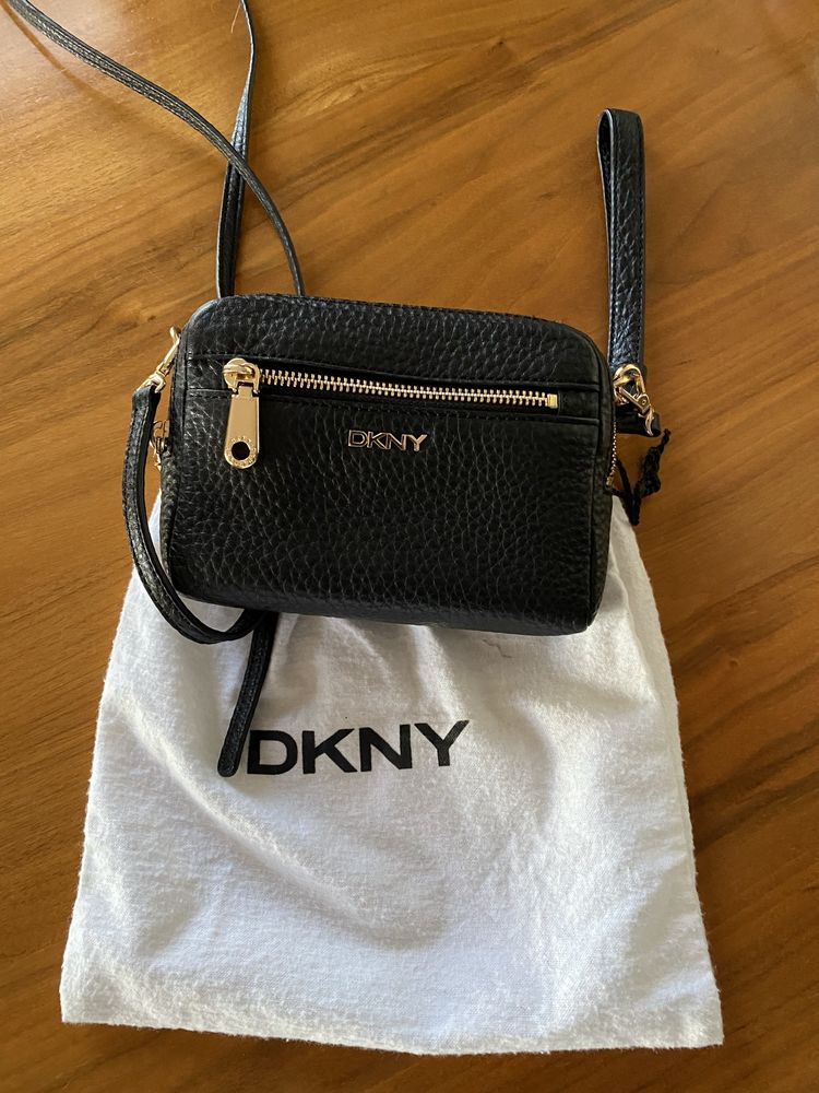 Skórzana torebka marki DKNY