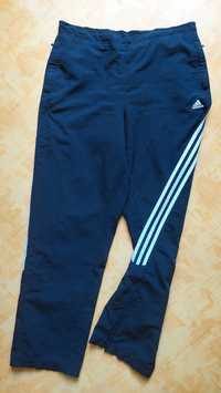 (M - L) Спортивные штаны Adidas.