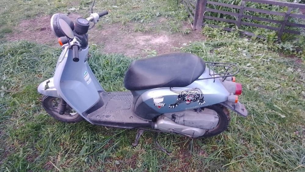 Скутер хонда,продам