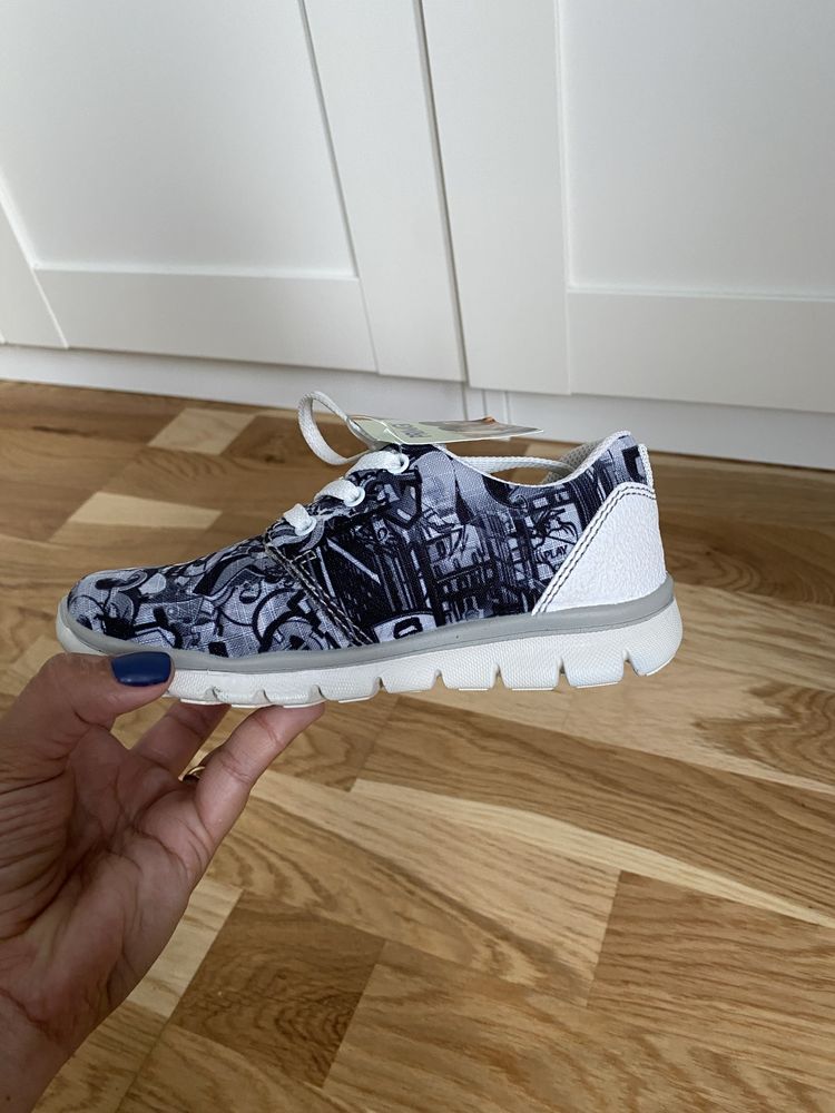 Buty sportowe Primigi r. 28 grafitti