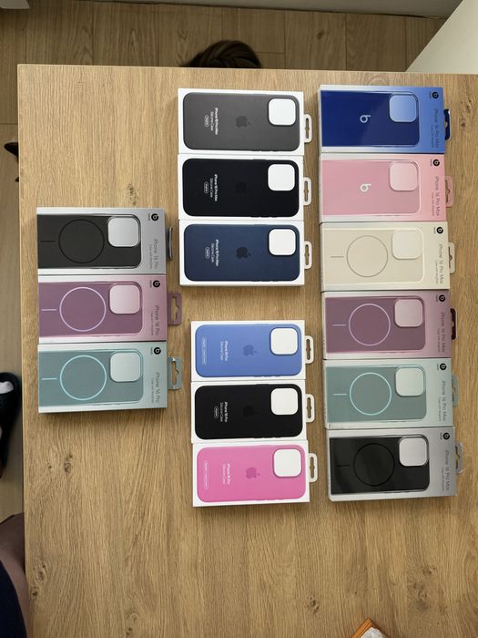 Оригінал чохол Beats Apple iPhone 16 Pro / Max Case with MagSafe чехол