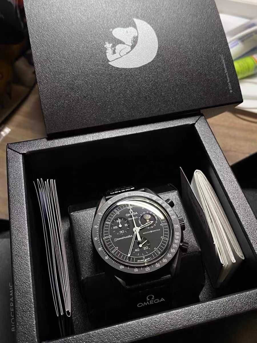 Swatch x Omega Bioceramic Moonswatch Mission To Moonphase Snoopy Black