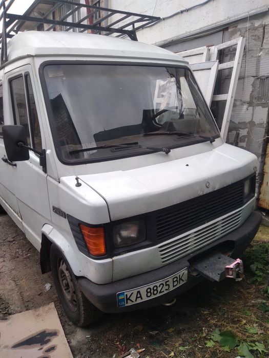 Продам мерседес Т1 210