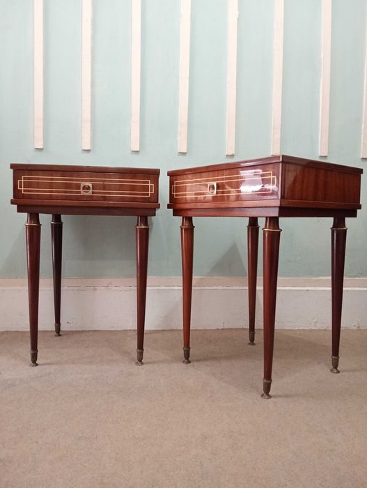 Par de mesas de cabeceira - Vintage