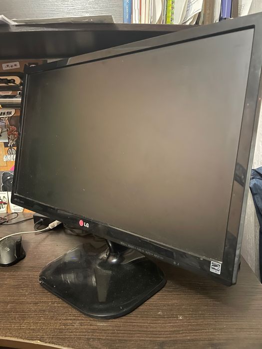 Монітор Lg великий