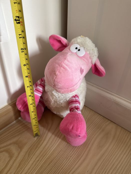 Maskotka owieczka Dolly