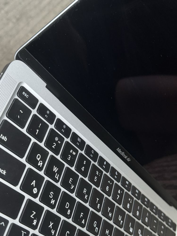 Macbook Air m1 | 8 | 256