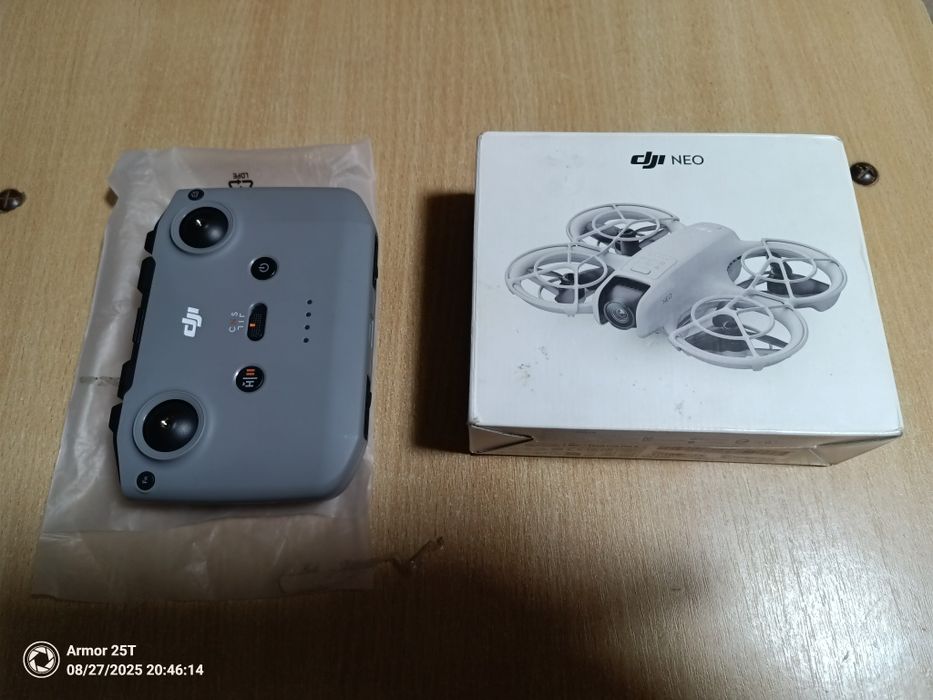 Продам dji neo майже новий