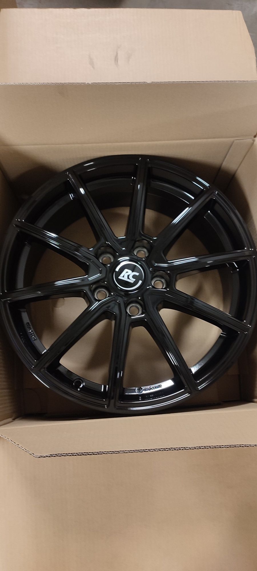 17 " felgi NOWE aluminiowe RC Design 5x108 ET45 Ford czarne OKAZJA