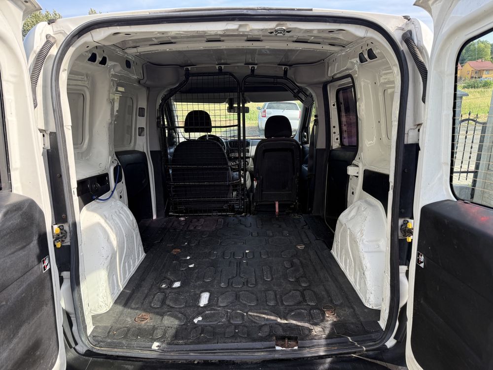 FIAT DOBLO 1.3 Multijet 90KM 2012r KLIMA zdrowy Po serwisie FV23%