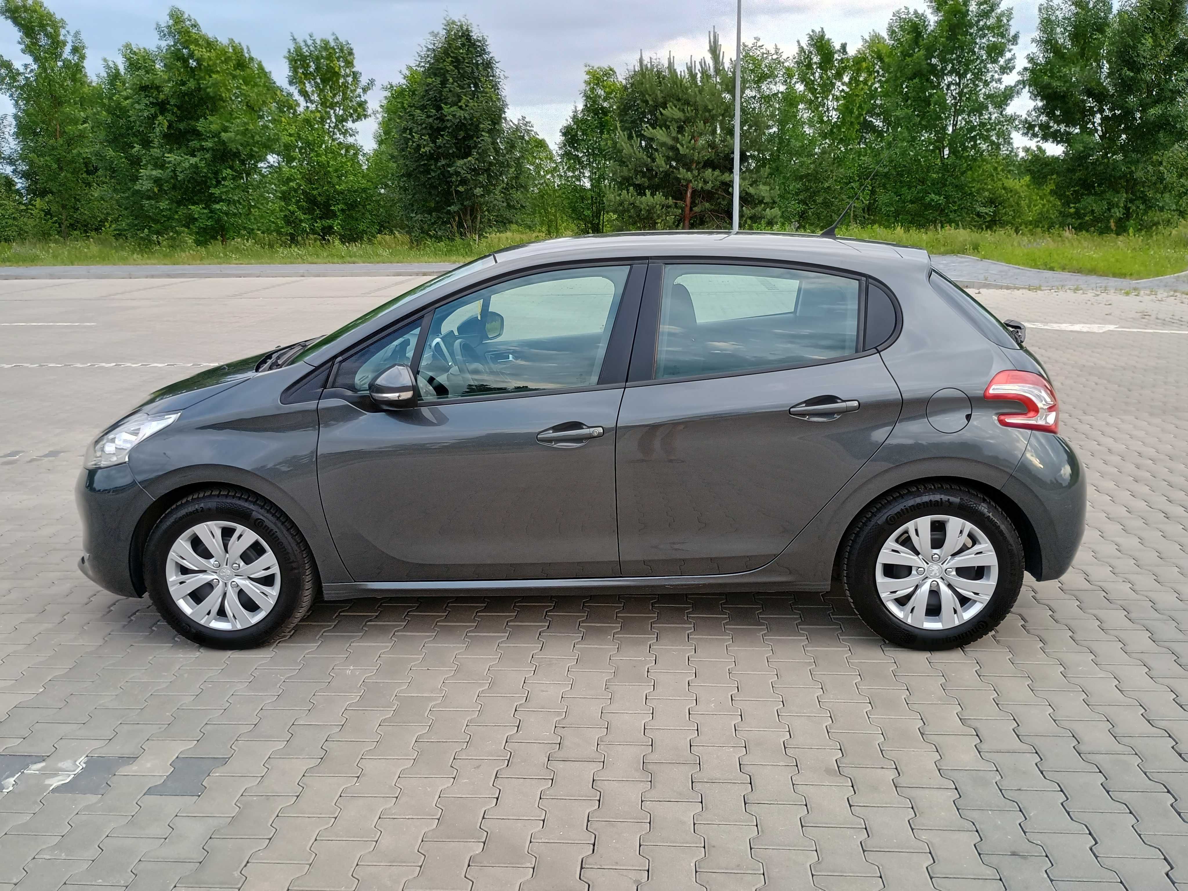 Peugeot 208 1.2 benzyna nowy rozrząd, tablet, salon PL