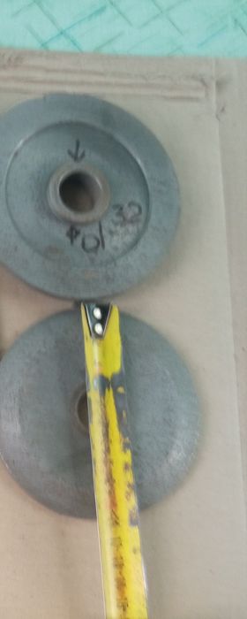 Круги посадка 32 мм ссср , крепление для круга