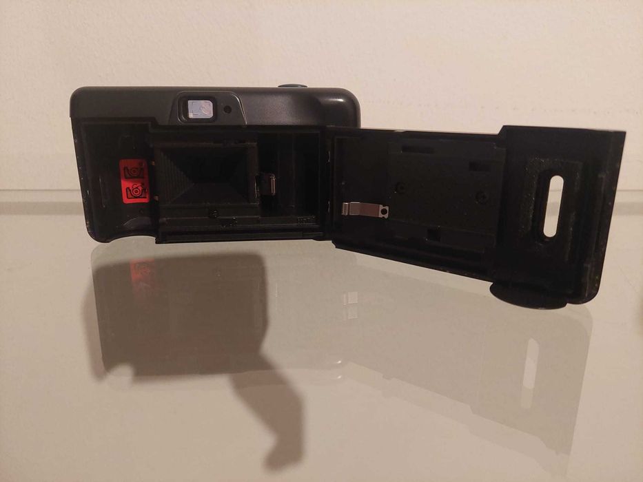 Máquina Fotográfica Nikon AF 220