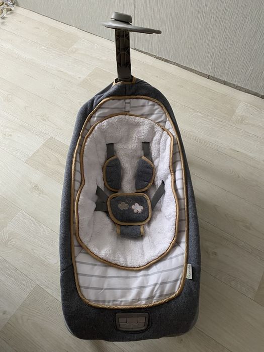 Шезлонг-качалка Ingenuity Boutique