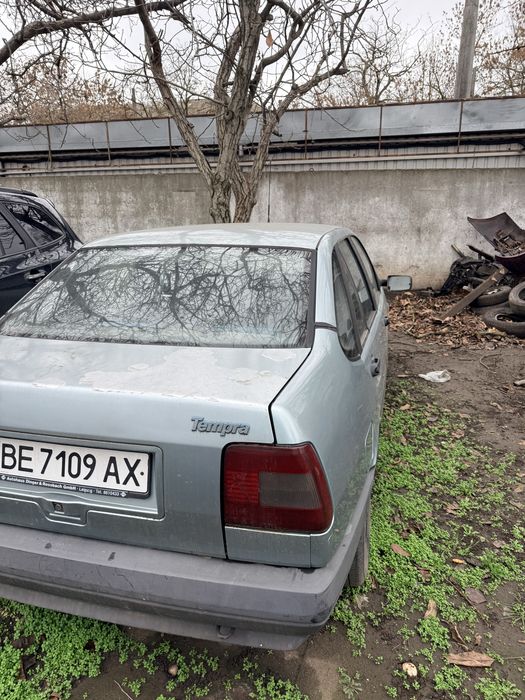 Продам FIAT TEMPRA 1.6