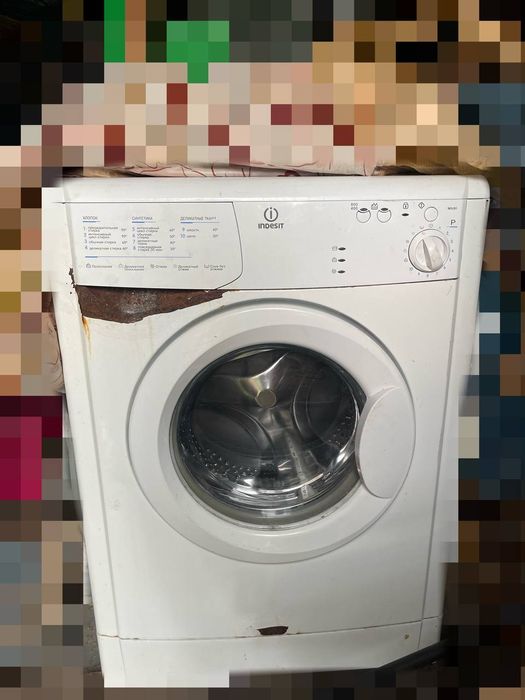 Стиральная машина Indesit WIU81