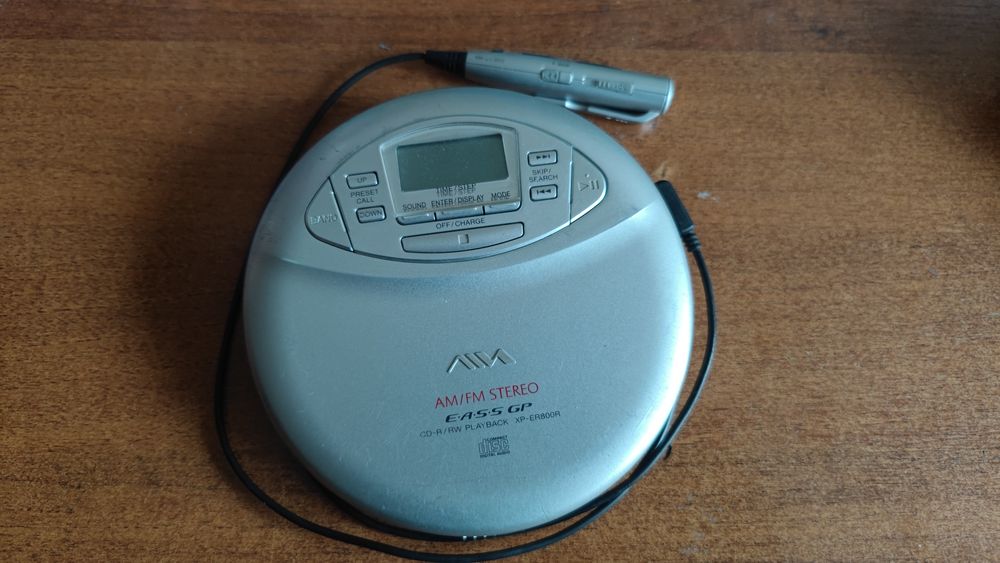 Aiwa Xp er 800r понимающим
