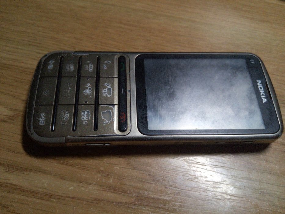 Телефон Nokia C3-01