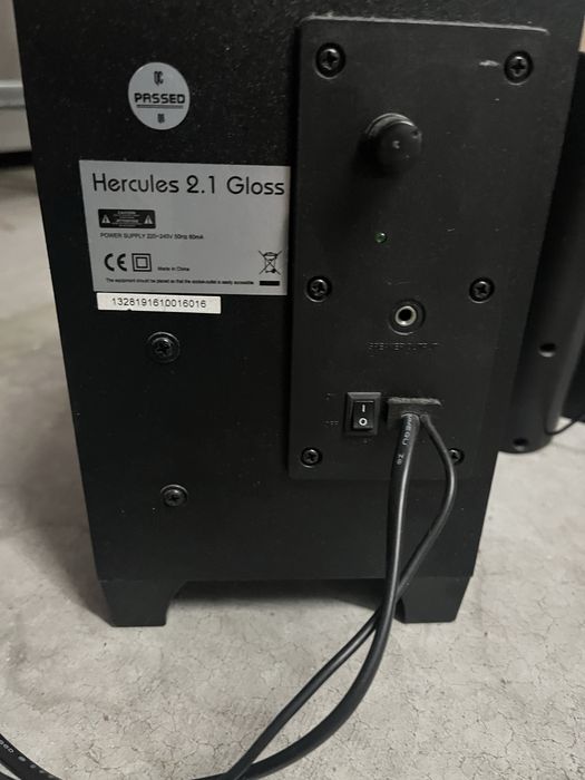 Coluna de som como nova