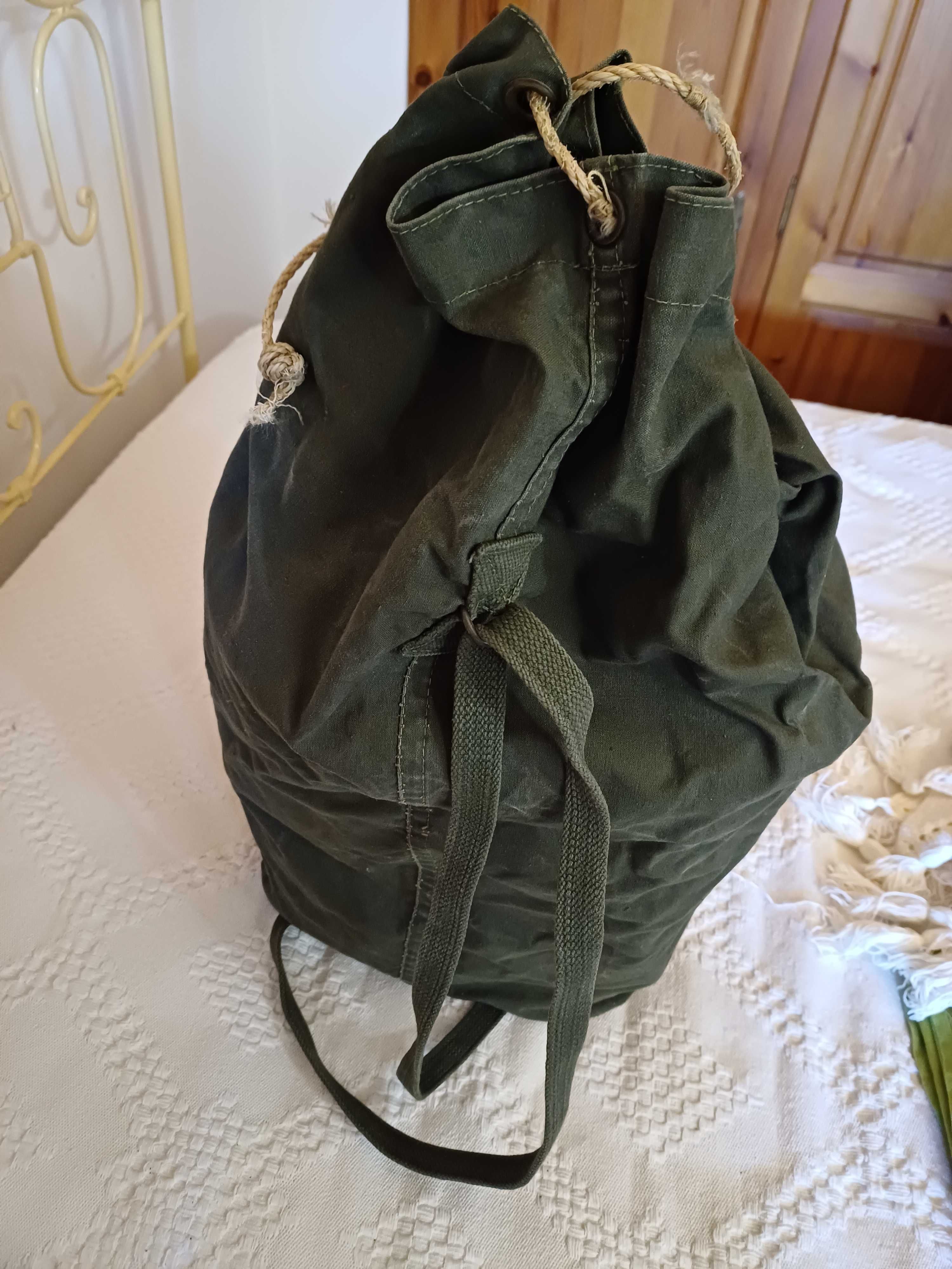 saco mochila tipo militar