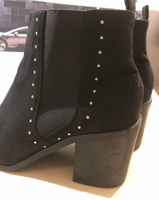 Сапожки,казаки,ботинки,полуботинки 41-42 размер