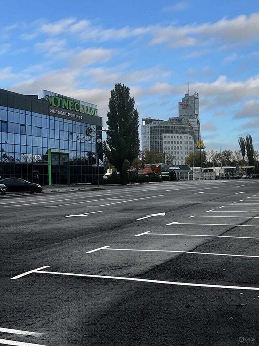 КЛЮЧІ! Вигідно! Метро поруч! Генератор! БОМБОСХОВИЩЕ! МЕТРО!