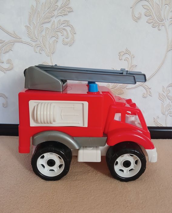 Велика пожежна машинка