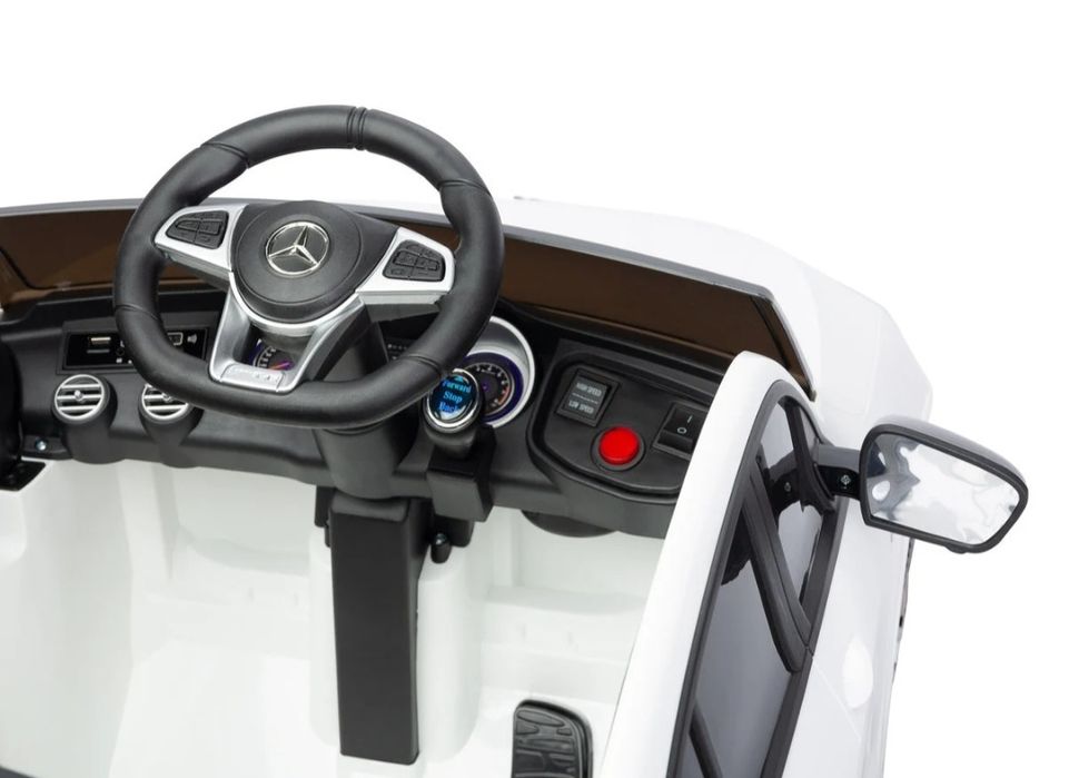 Auto pojazd Samochód Mercedes AMG cupe4x4 nowy biały połysk Skóra tani