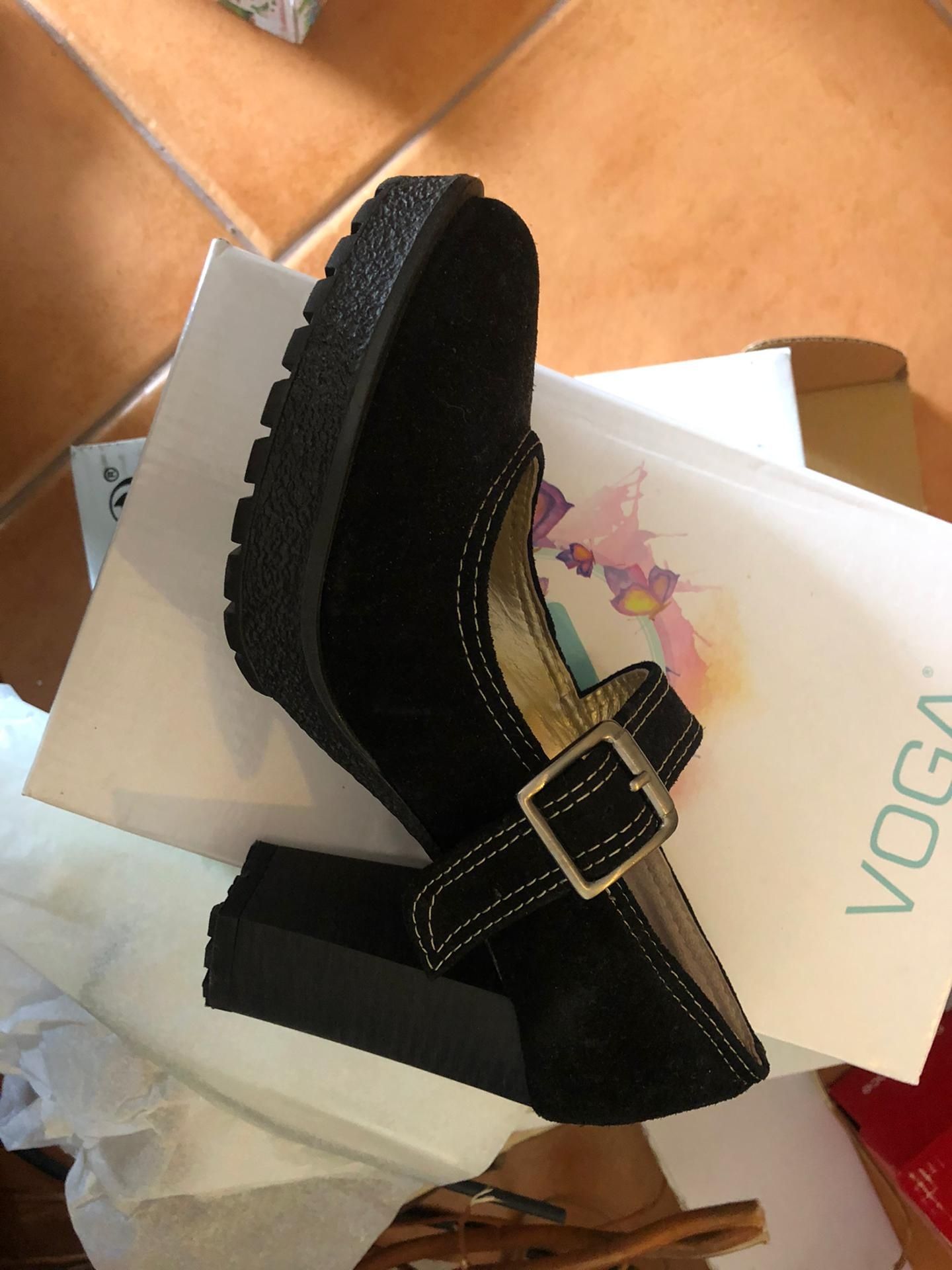 Sapatos altos 35
