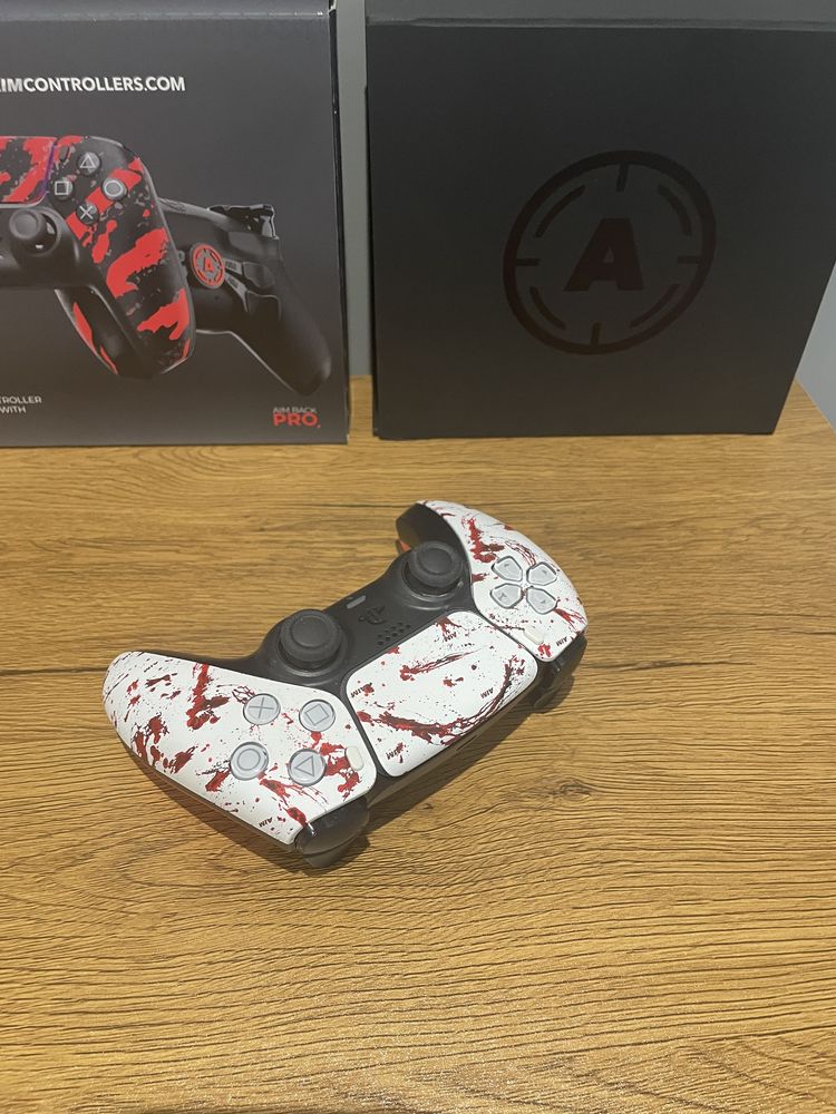 Kontroler AimController.