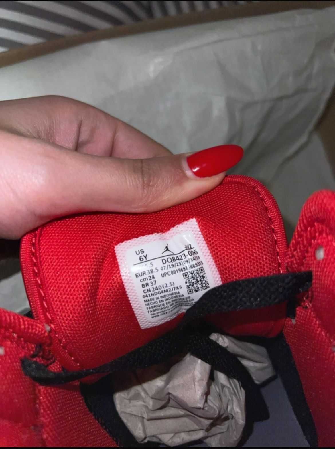 Ténis Nike praticamente novos