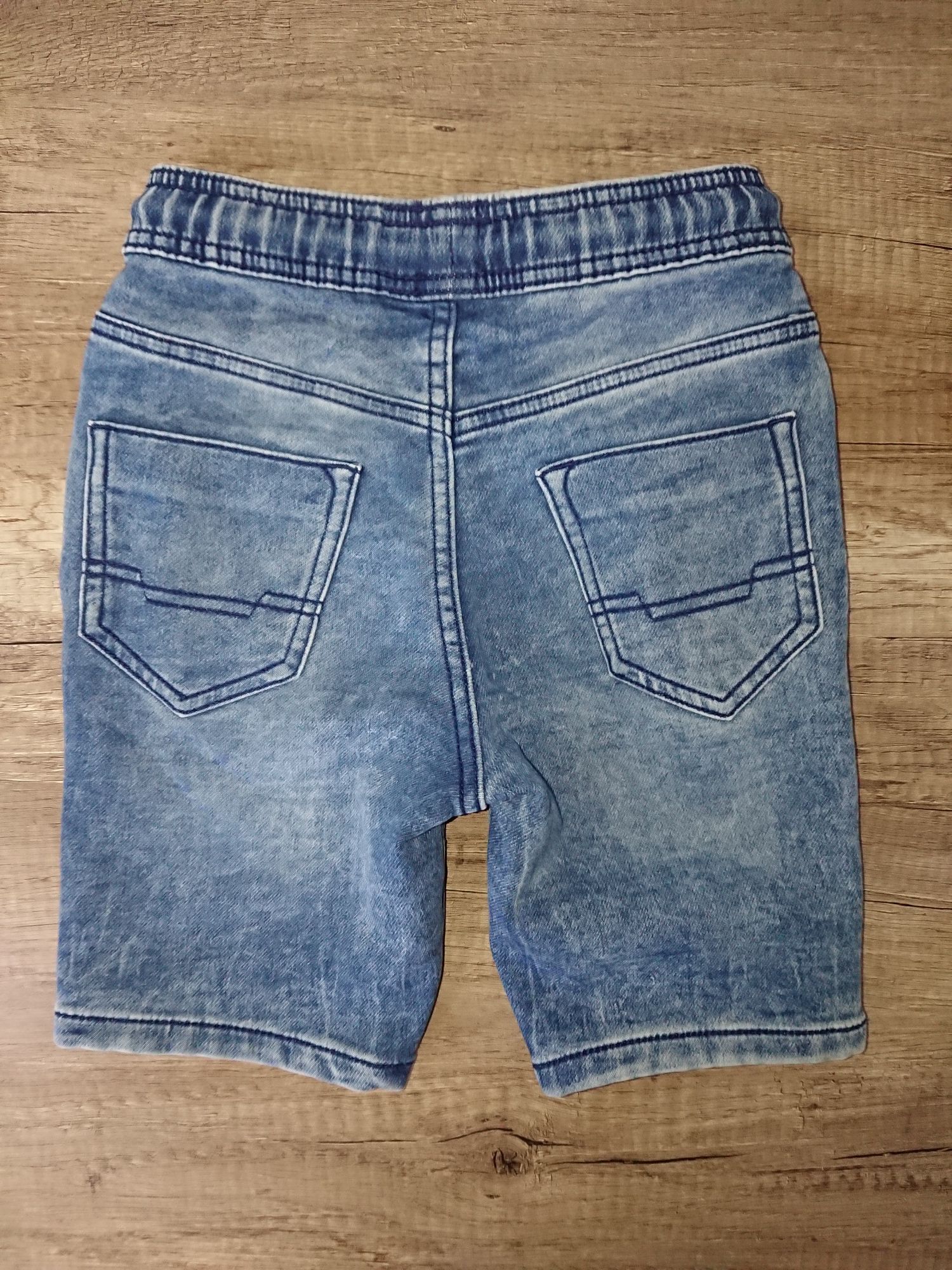 Krótkie spodenki jeans 134
