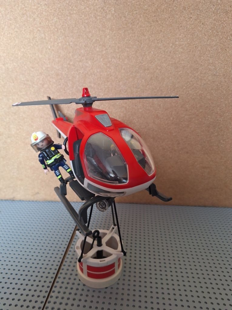 Helikopter strażacki od playmobil
