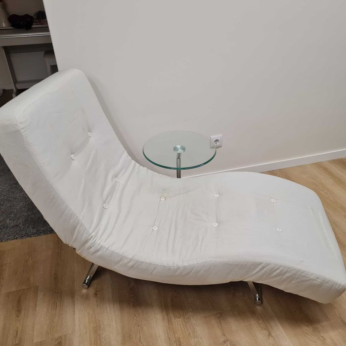 Chaise- Long com mesa lateral