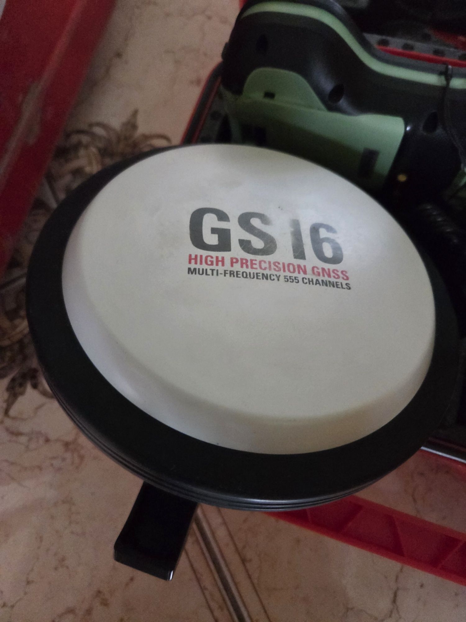 GNSS приймач Leica GS14/15/16/18 120 каналов, L1/L2/L2C GPS/GLONAS/GAL