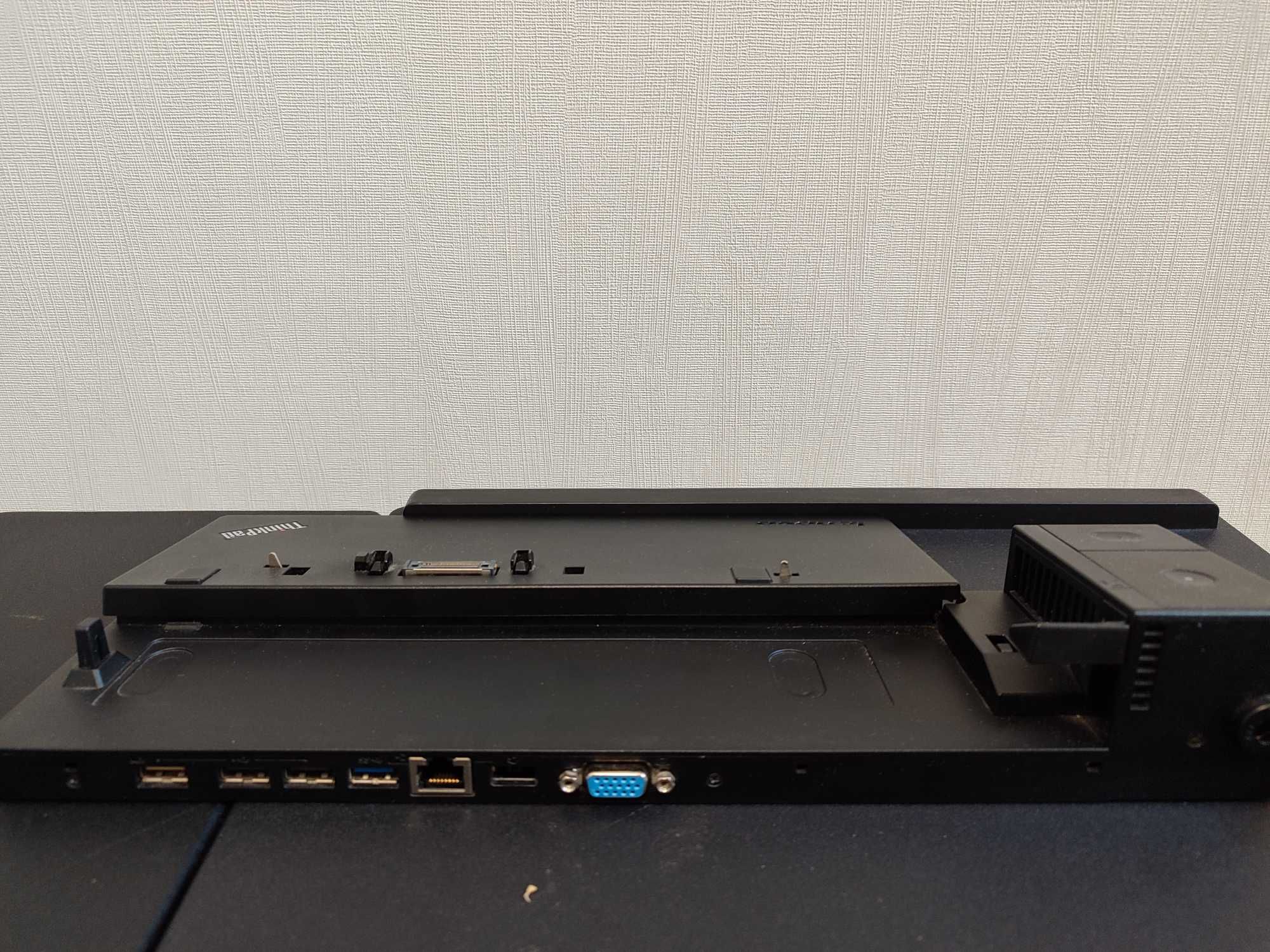 Ноутбук Lenovo ThinkPad X240 з док-станцією Lenovo ThinkPad Basic Dock