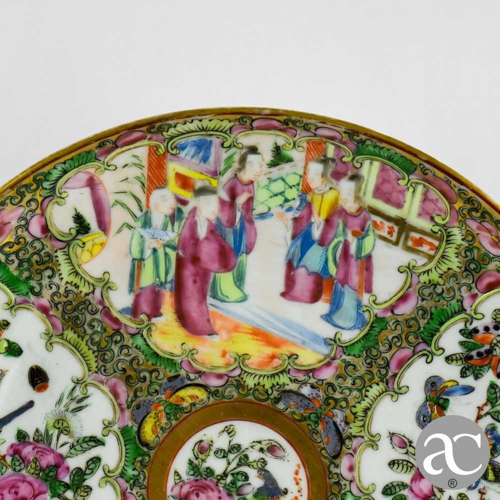 Prato em Porcelana da China decoração Mandarim, séc. XIX